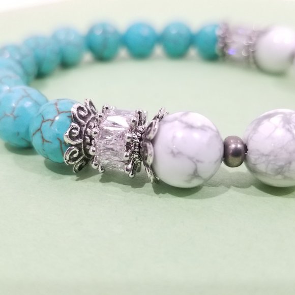 Feel Good™ - 8” Elastic - Crown Muse Bracelet - Turquoise & White Malachite - Picture 10 of 11